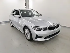 BMW 3 Series Touring 318d Lounge 2021