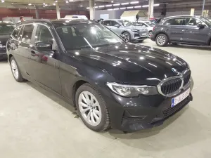 BMW 3 Series Touring 318d 2021