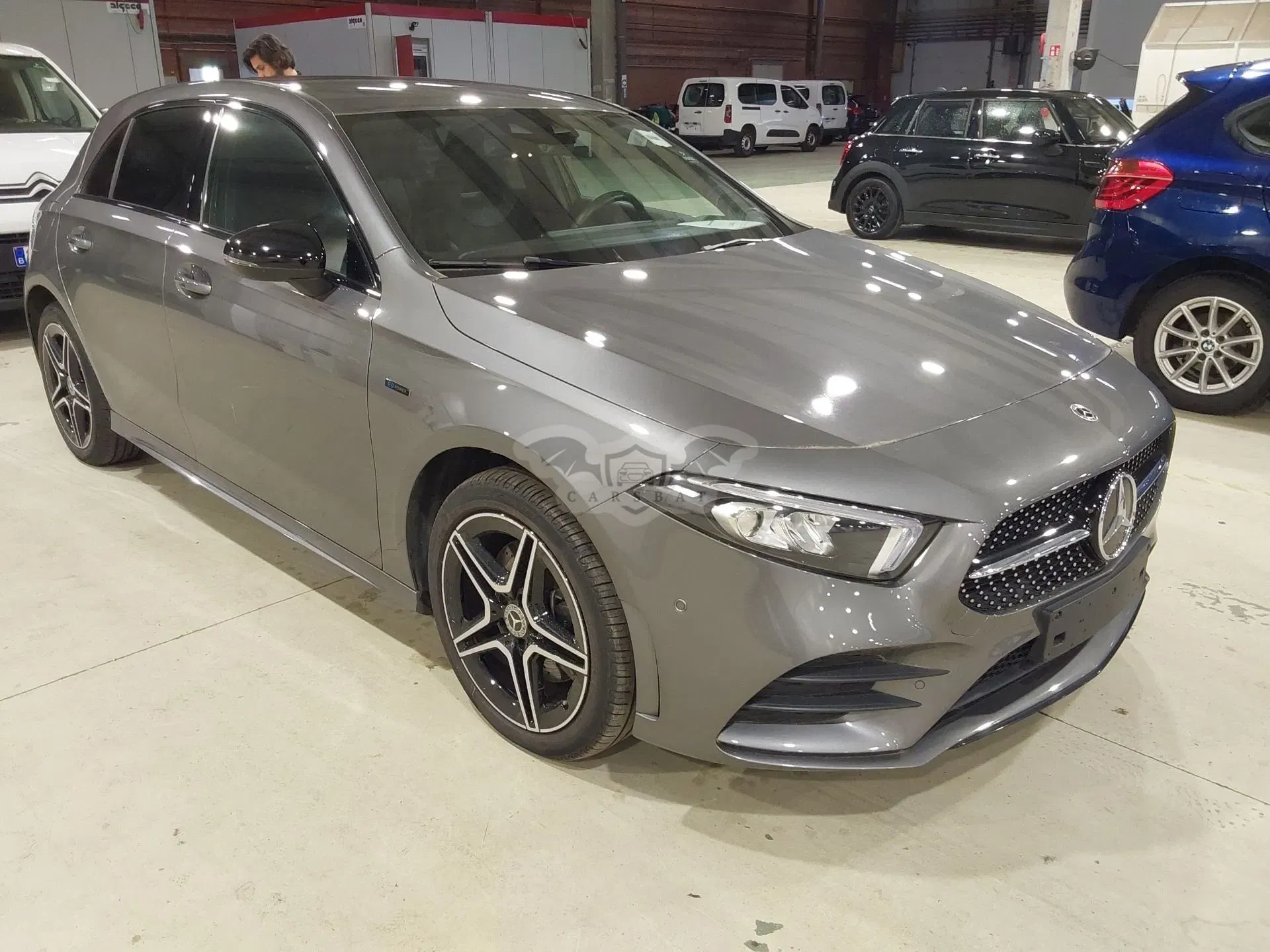 Mercedes-Benz A 250e Business Solution AMG 2021