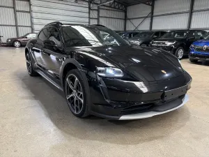 Porsche Taycan 4 93 kWh 2021