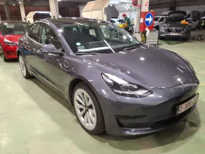 Tesla Model 3 Standard Range Plus 60 kWh 2022