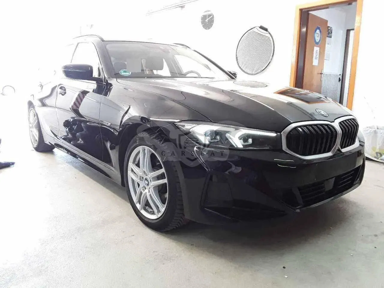 BMW 3 Series Touring 320e 2023