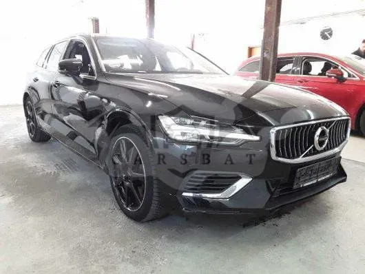 Volvo V60 T6 Core 2022