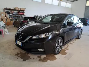 Nissan Leaf Business 2021