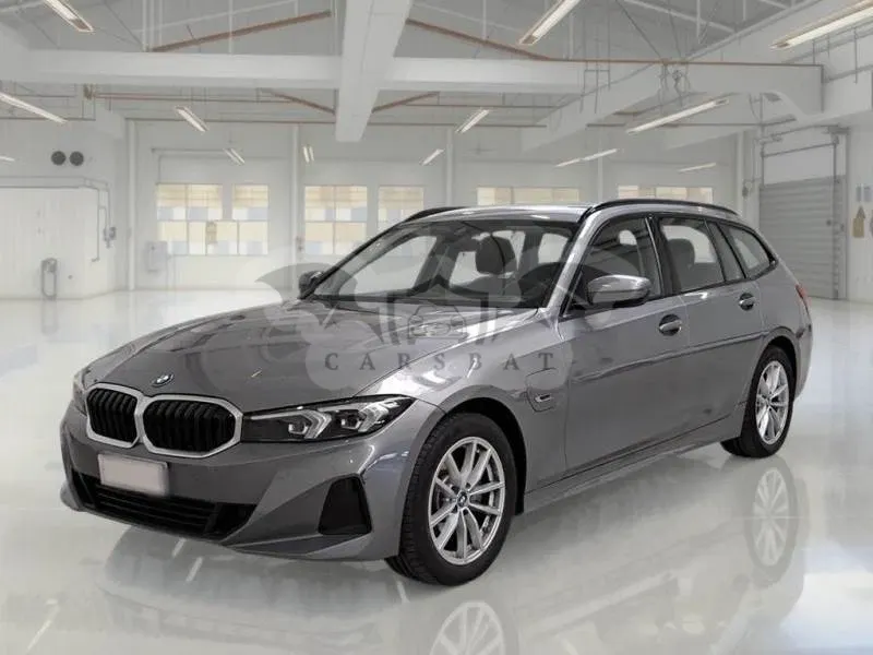 BMW 3 Series Touring 320e Business Advantage 2022