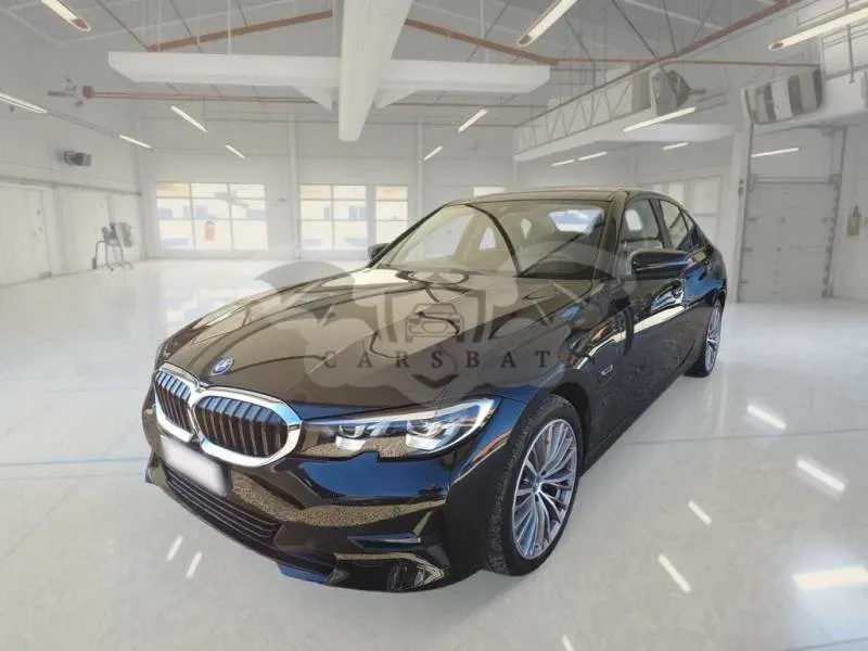 BMW 3 Series 330e Business Advantage 2022
