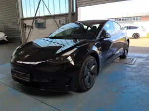 Tesla Model 3 Standard Range Plus 2022