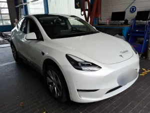 Tesla Model Y Long Range 2023