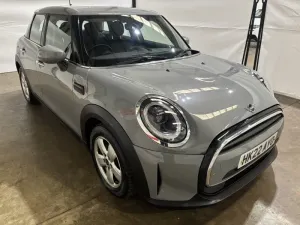 Mini 3 Doors Cooper 1.5 Classic 2022