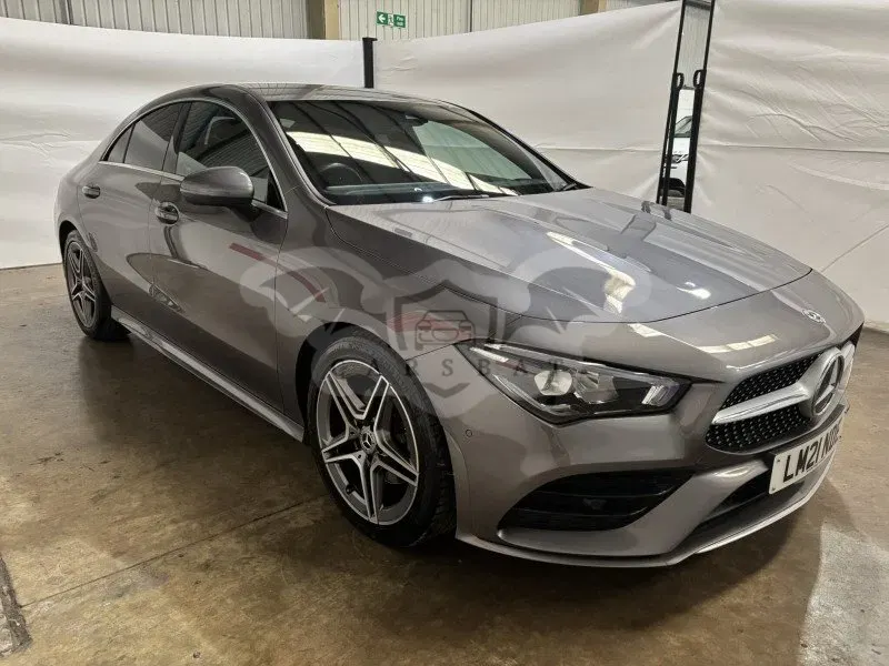 Mercedes-Benz CLA 180 AMG Line 2021