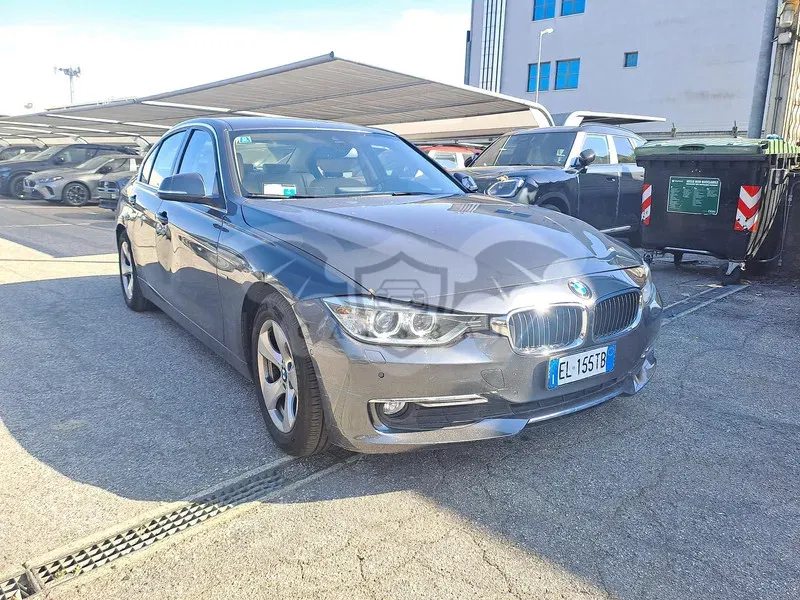 BMW 3 Series 320d Luxury 2012