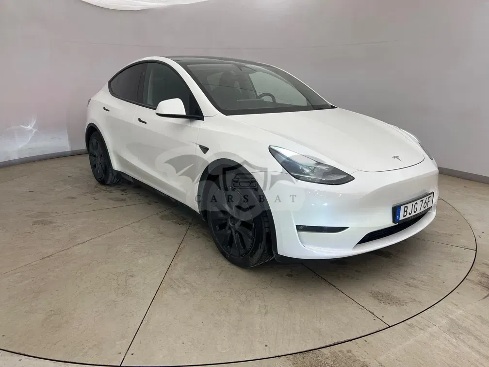 Tesla Model Y Long Range 2024