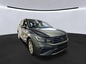 Volkswagen Tiguan Allspace 1.5 TSI Life 2025