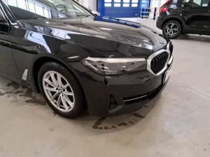 BMW 5 Series Touring 518d Business 2022