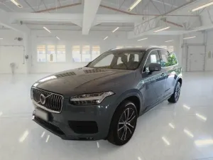 Volvo XC90 B5 Momentum Pro 2022