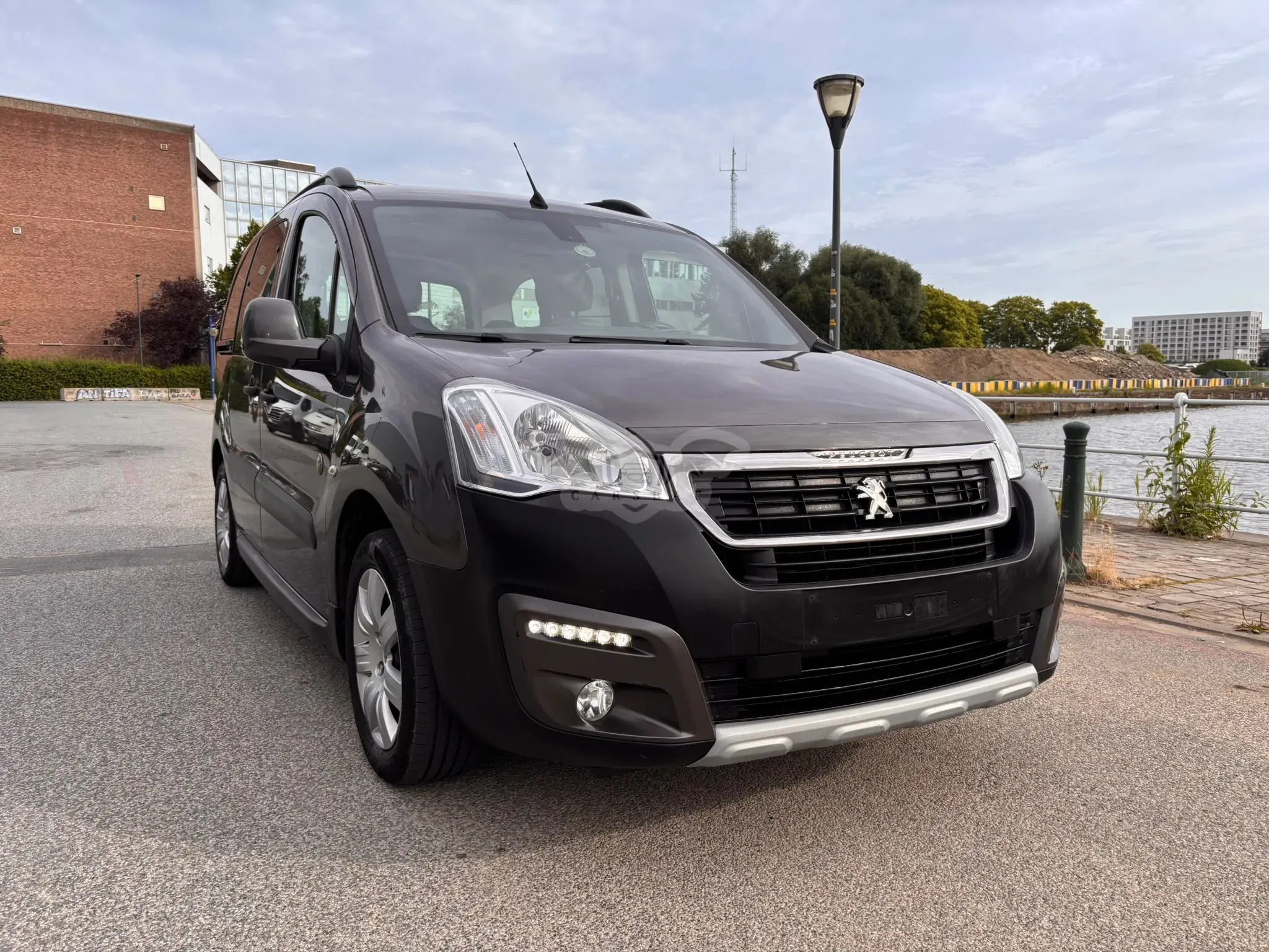 Peugeot Partner Tepee 1.6 Outdoor 2015