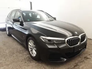 BMW 5 Series Touring 520i 2023
