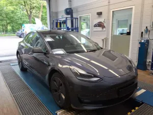 Tesla Model 3 75 kWh 2022