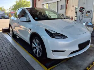 Tesla Model Y Long Range 78 kWh 2023