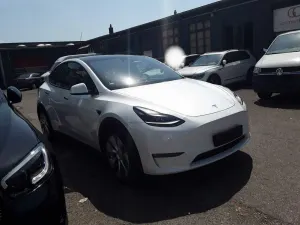Tesla Model Y Long Range 78 kWh 2023