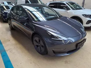 Tesla Model 3 75 kWh 2023