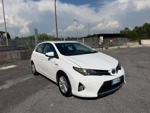 Toyota Auris 1.8h Active 2013