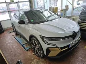 Renault Megane E-Tech Iconic 2024
