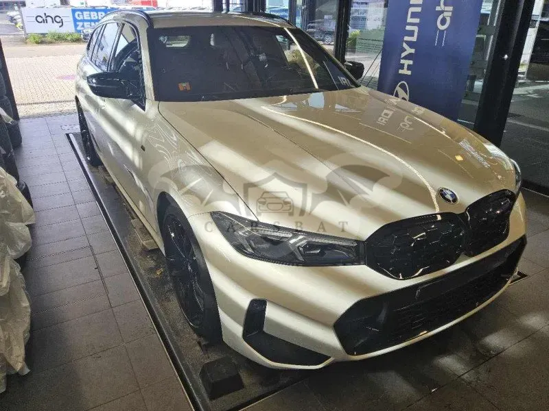BMW 3 Series Touring 318i 2023