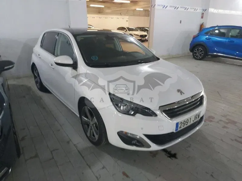 Peugeot 308 1.2i Allure 2016