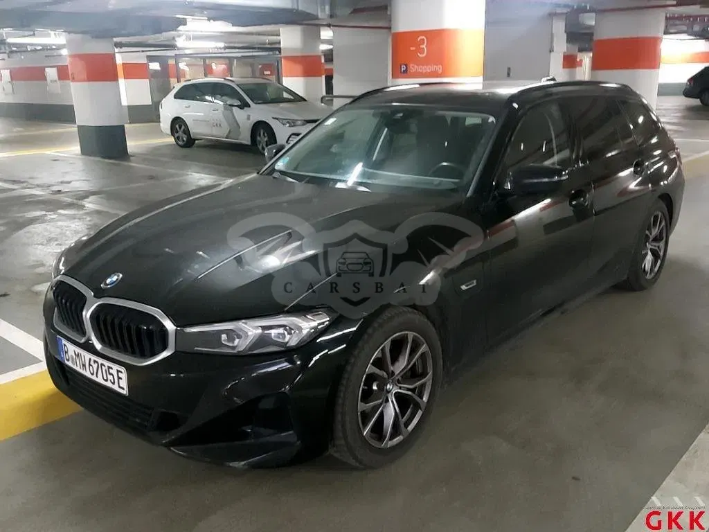 BMW 3 Series Touring 320e 2022