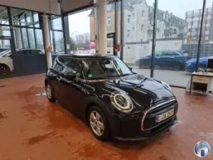 Mini 3 Doors One First 2022