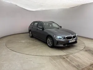 BMW 3 Series Touring 330e 2021