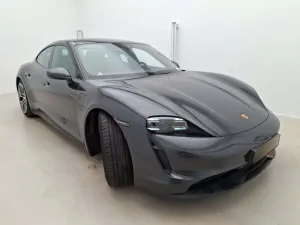 Porsche Taycan 79 kWh 2021