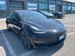 Tesla Model 3 Long Range 2021