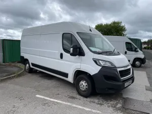 Peugeot Boxer 2.2 HDI Professional 2022
