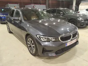 BMW 3 Series 330e Lounge 2022