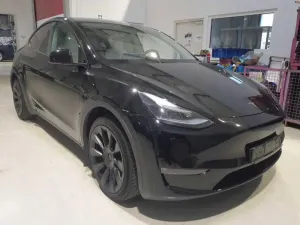 Tesla Model Y Long Range 2023