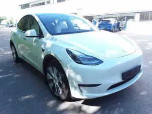 Tesla Model Y Long Range 2023