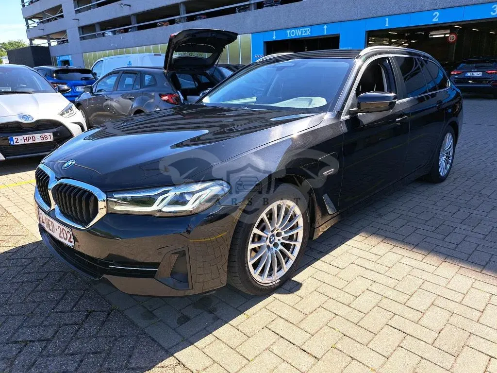 BMW 5 Series Touring 530e Business 2021