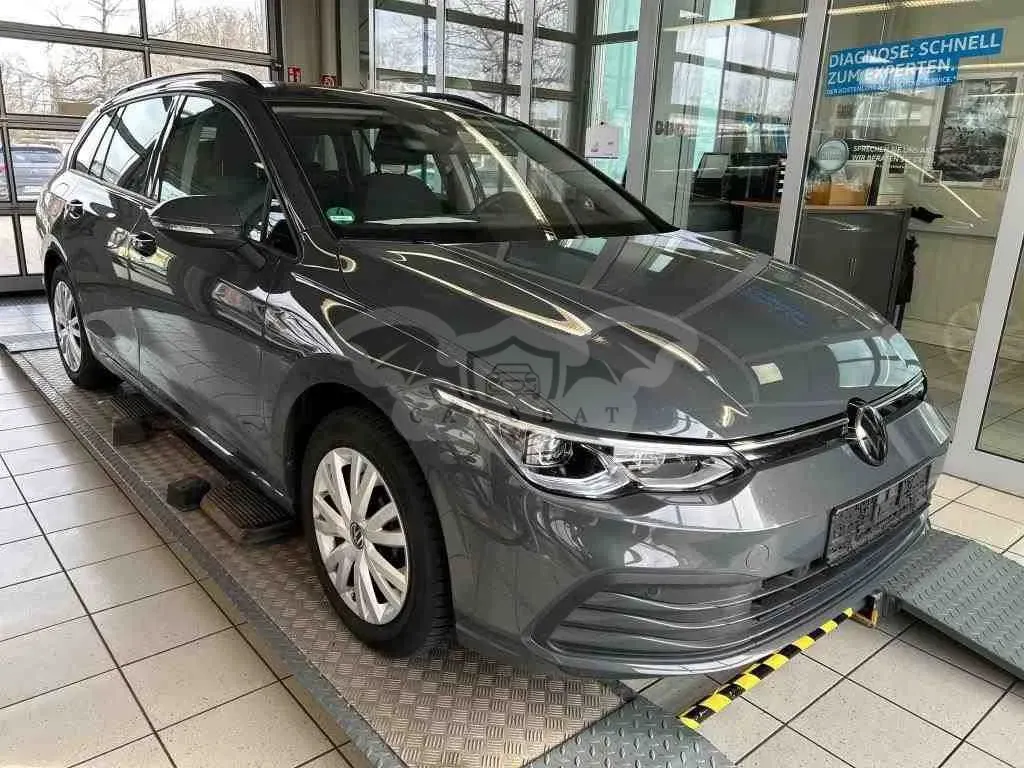 Volkswagen Golf Variant 1.5 eTSI Life 2023