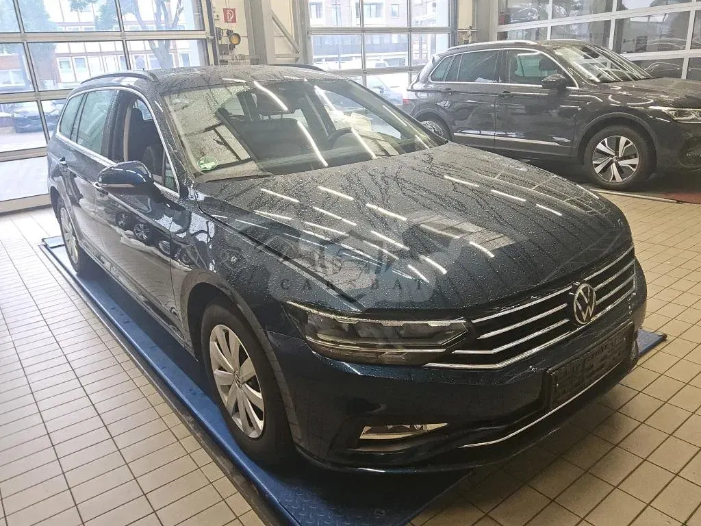 Volkswagen Passat Variant 2.0 TDI Business 2024