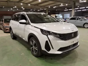 Peugeot 5008 1.5 HDI Allure Pack 2021