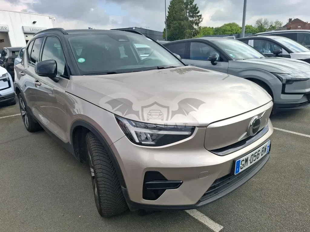 Volvo XC40 Plus 2023