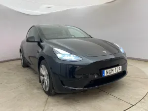 Tesla Model Y Standard Range 60 kWh 2023