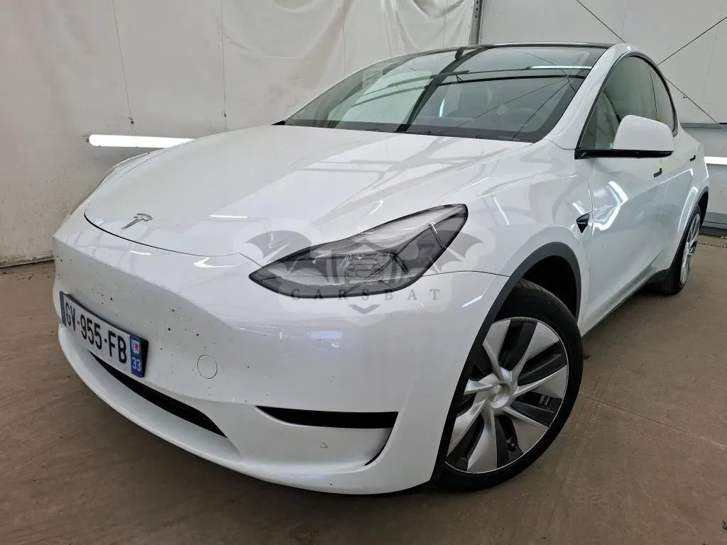 Tesla Model Y Standard Range 2024