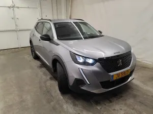Peugeot 2008 1.2i Allure 2022