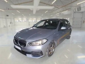 BMW 1 Series 118i Advantage 2024