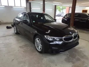 BMW 3 Series 320e Advantage 2022