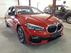 BMW 1 Series 118i Sport Line 2022