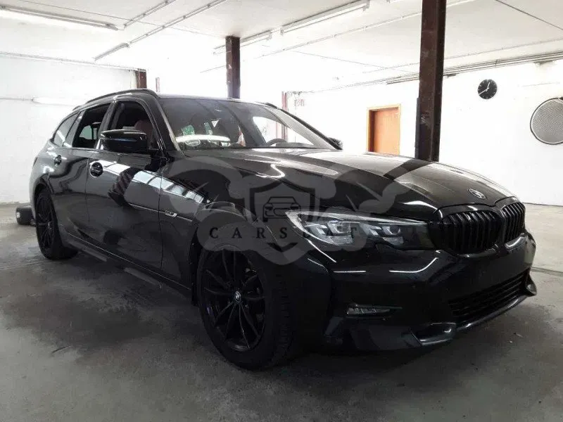 BMW 3 Series Touring 320e Sport Line 2022